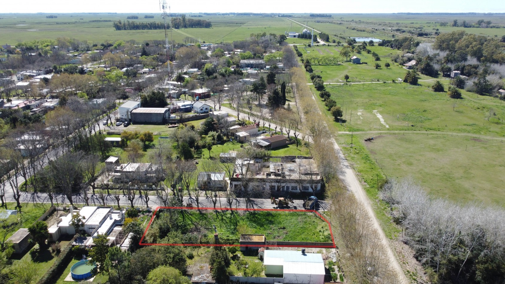 VENTA Pipinas Lote en esquina 15 X 50 T-777