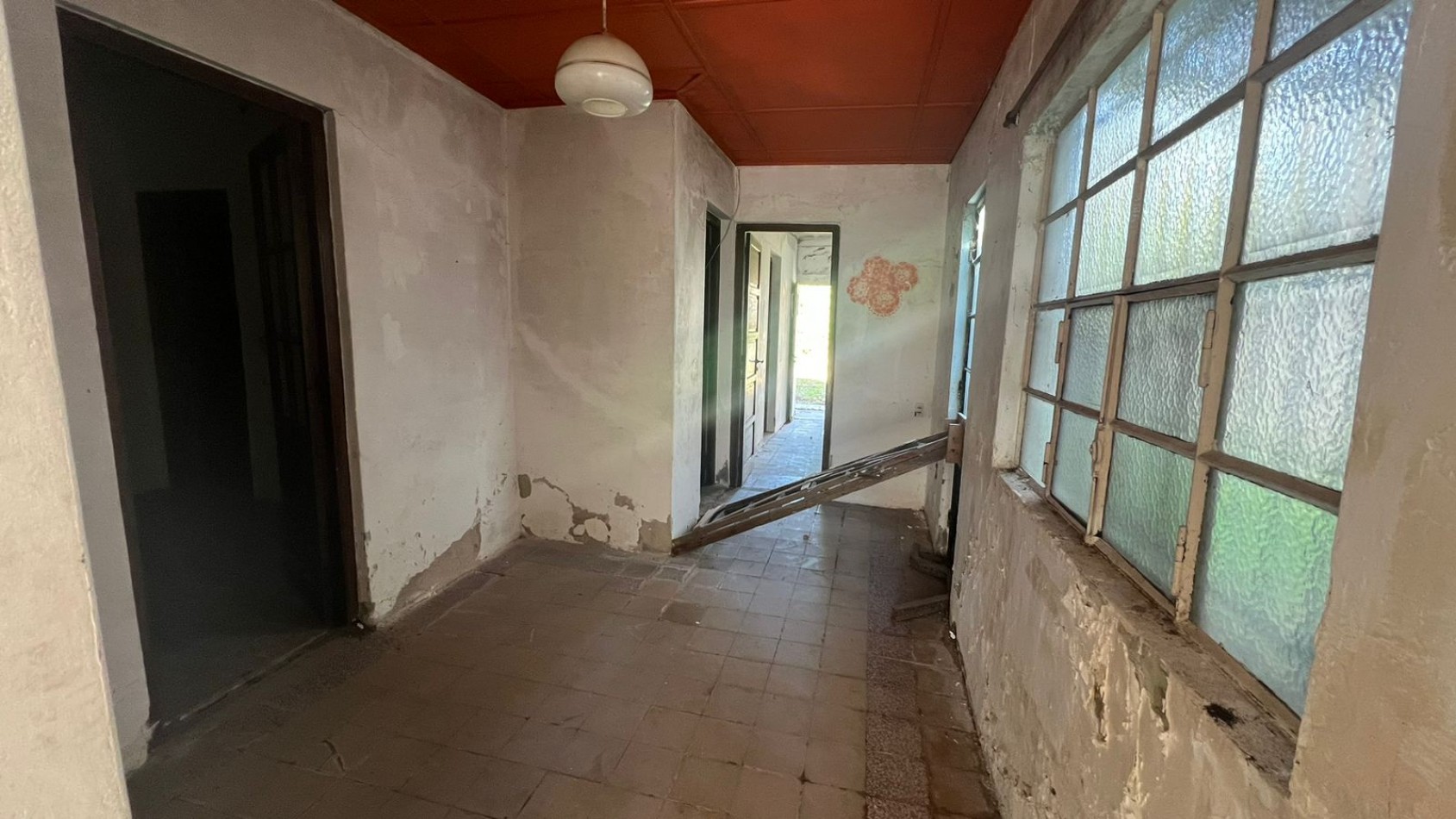 Casa con Local en Veronica K-1184