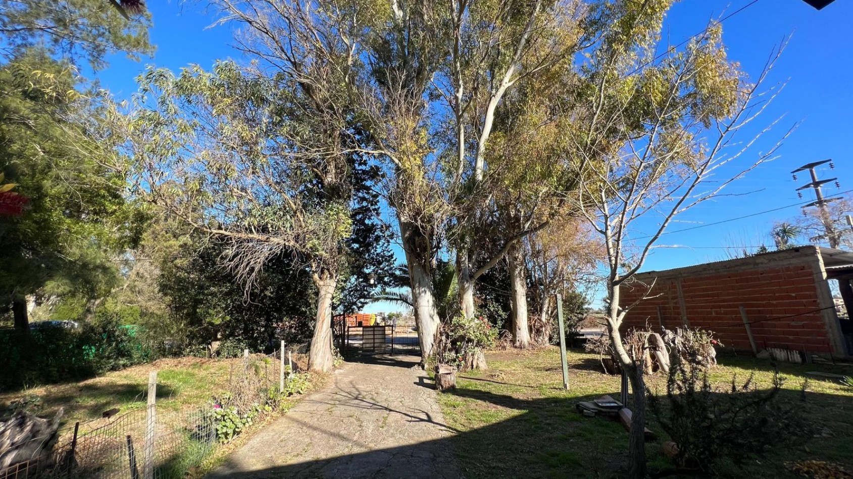 VENTA Casa En Veronica Importante Lote 1200m² K-1160