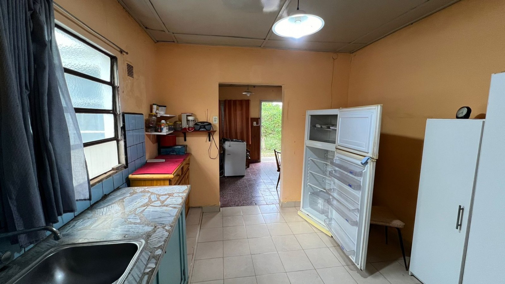 Casa 2 Dorms En Veronica Lote 600m² K-1177
