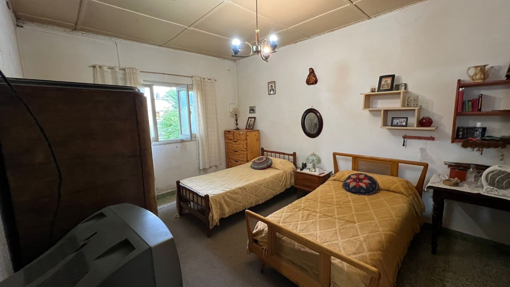 Casa 2 Dorms En Veronica Lote 600m² K-1177