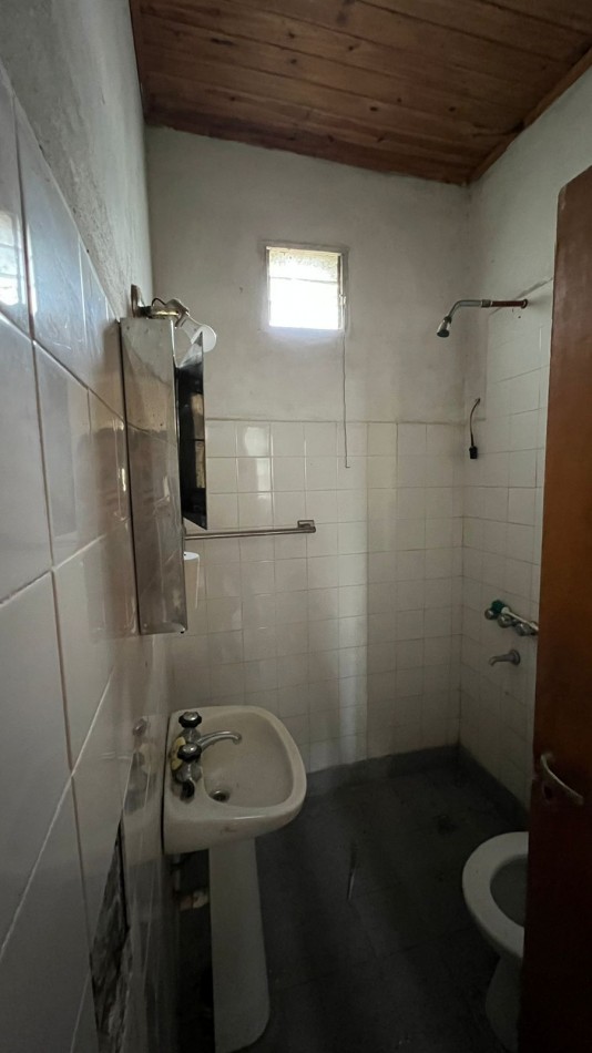 Casa CENTRICA en Veronica 2 Dorm  c/ Cochera K-1168