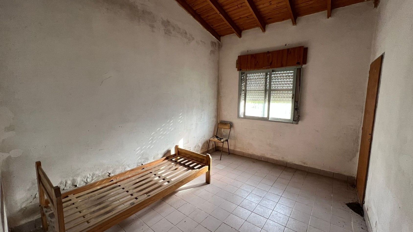 Casa CENTRICA en Veronica 2 Dorm  c/ Cochera K-1168
