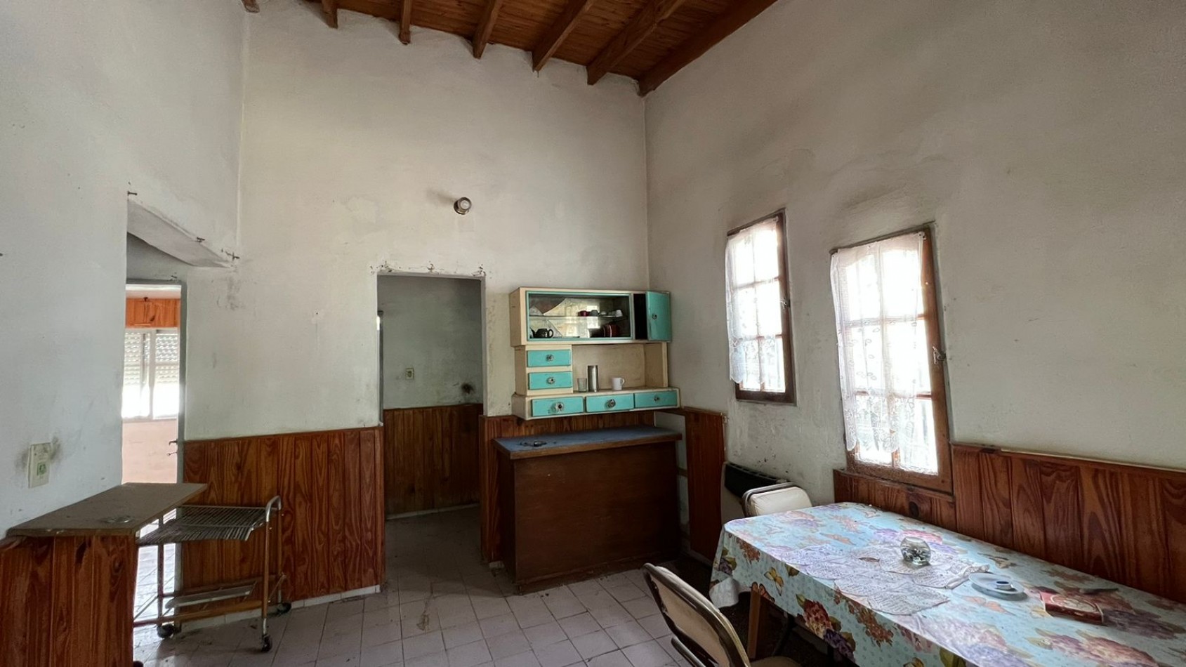 Casa CENTRICA en Veronica 2 Dorm  c/ Cochera K-1168