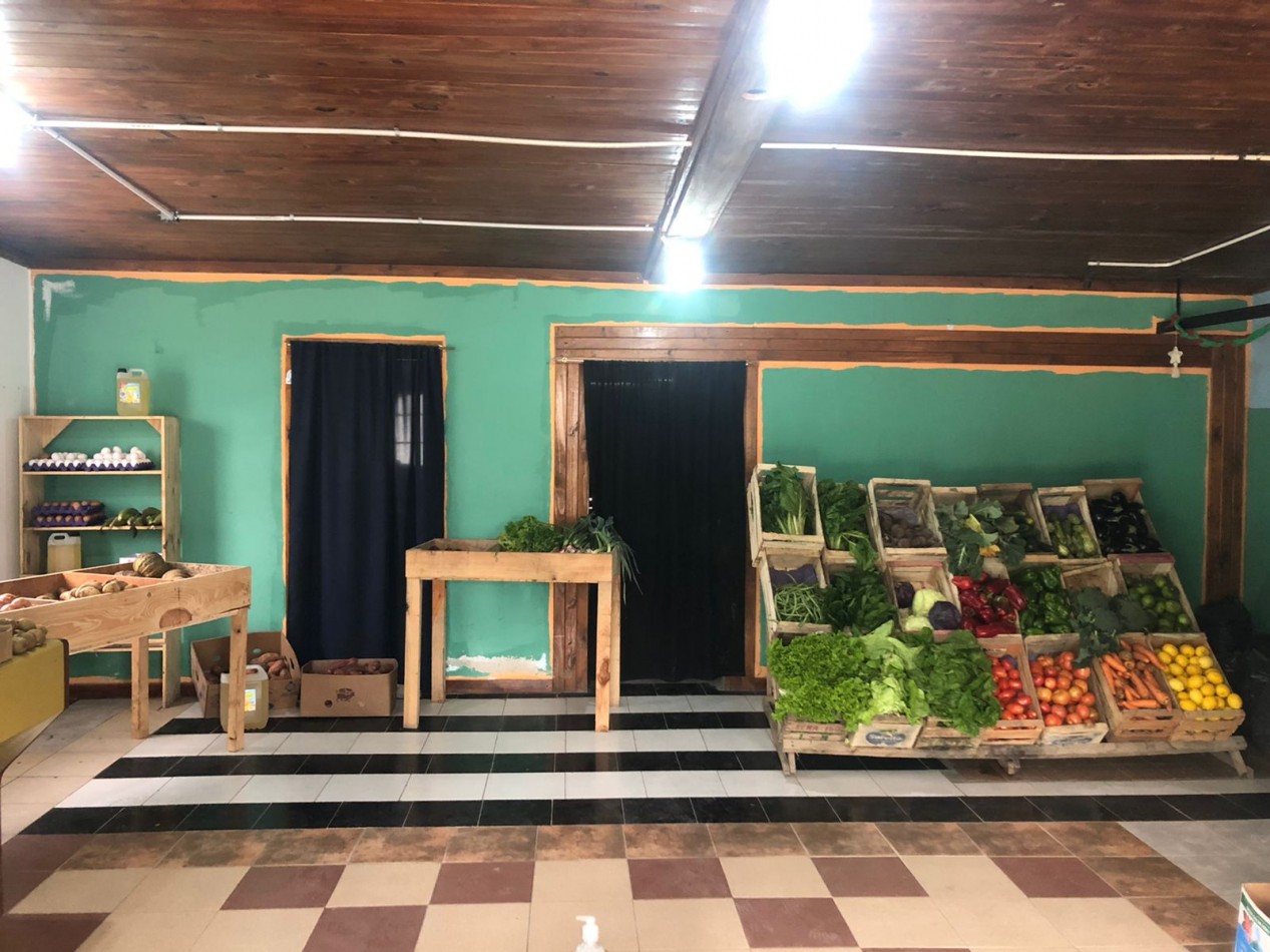 VENTA Punta Indio Local + 3 Deptos + Galpon K-1221