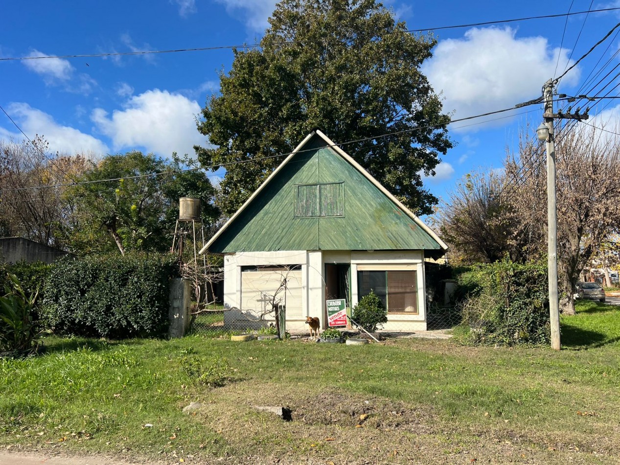 VENTA Retasada - Casa en Veronica sobre 2 lotes K-1188
