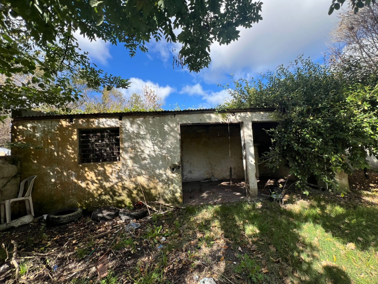 VENTA Retasada - Casa en Veronica sobre 2 lotes K-1188
