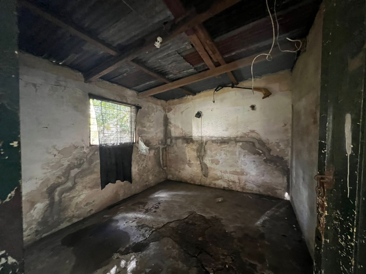VENTA Retasada - Casa en Veronica sobre 2 lotes K-1188