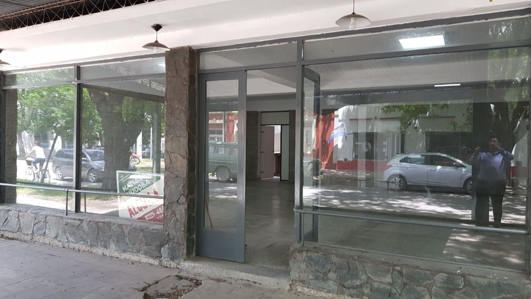 VENTA Local Comercial En Veronica K-1176