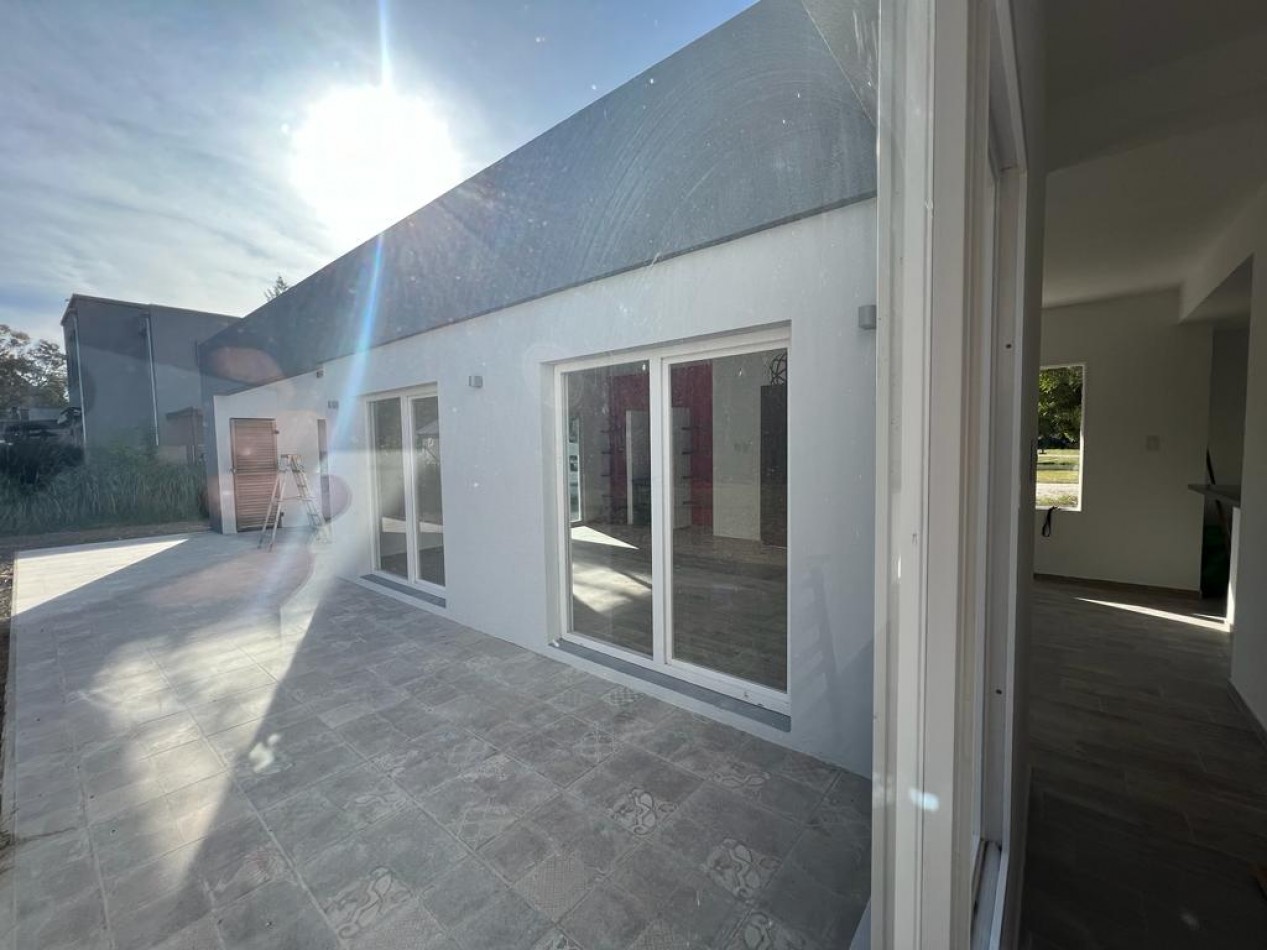 VENTA Casa en Barrio Cerrado Veronica Lawn Tenis - Punta Indio K-1146