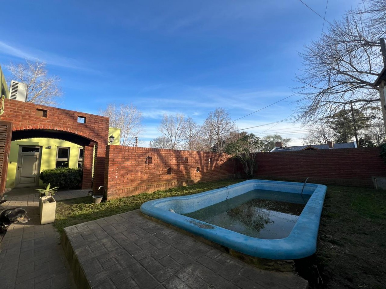 CASA - VENTA - IMPECABLE VERONICA K-1193