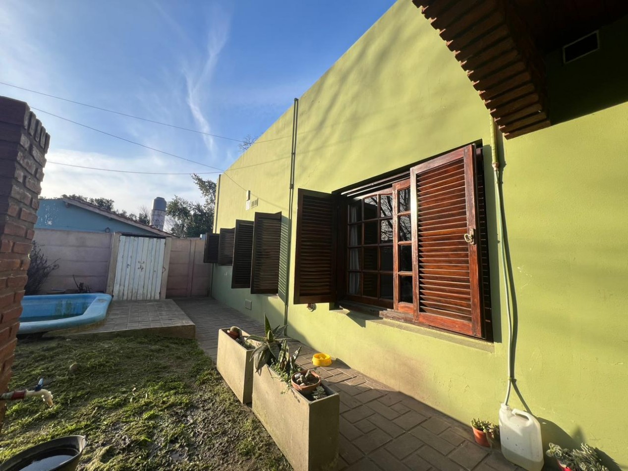 CASA - VENTA - IMPECABLE VERONICA K-1193