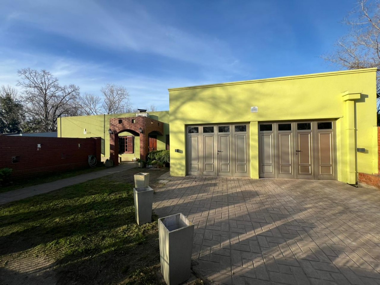 CASA - VENTA - IMPECABLE VERONICA K-1193