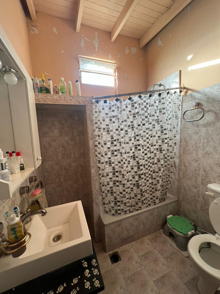 CASA - VENTA - IMPECABLE VERONICA K-1193