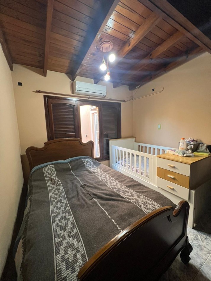 CASA - VENTA - IMPECABLE VERONICA K-1193