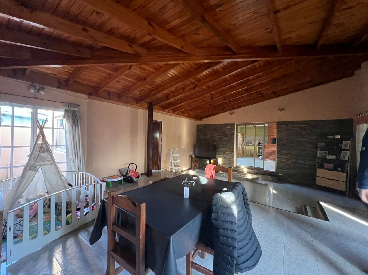 CASA - VENTA - IMPECABLE VERONICA K-1193