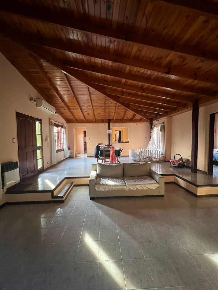 CASA - VENTA - IMPECABLE VERONICA K-1193