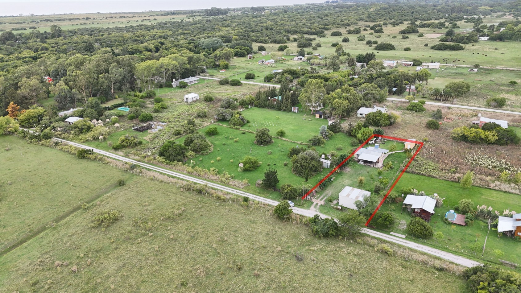  Casa + depto + galpon - VENTA - Punta del Indio K-1198