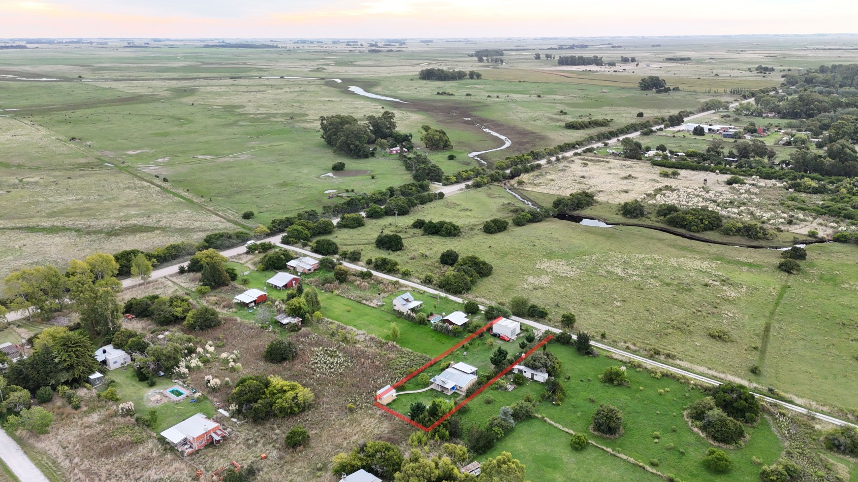  Casa + depto + galpon - VENTA - Punta del Indio K-1198
