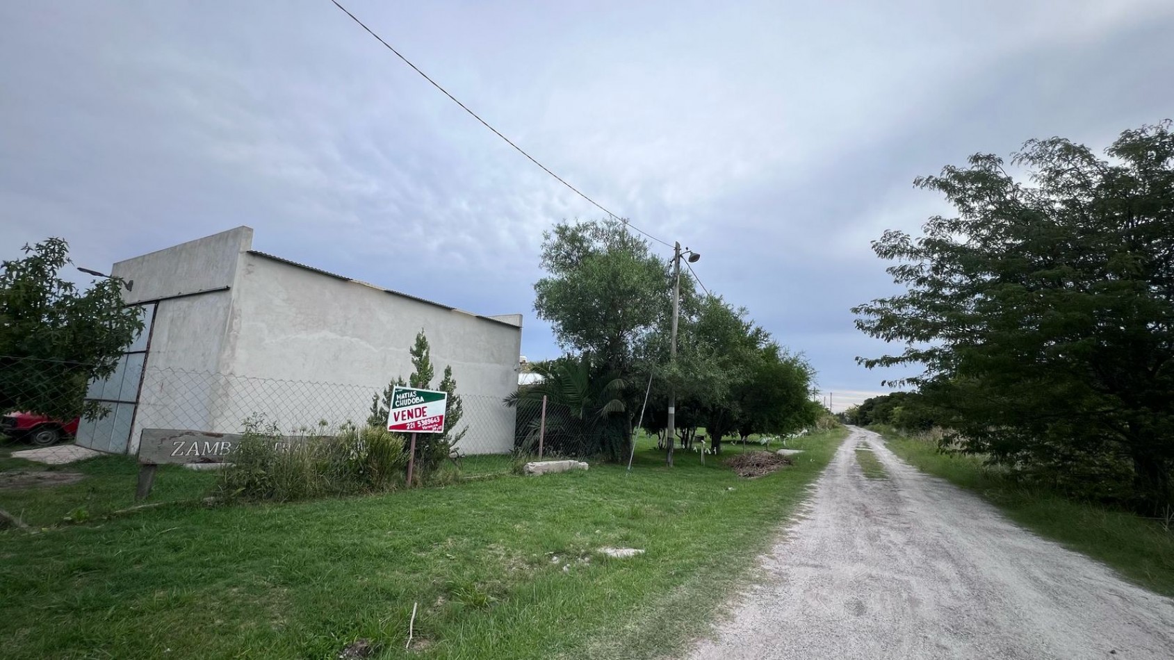  Casa + depto + galpon - VENTA - Punta del Indio K-1198