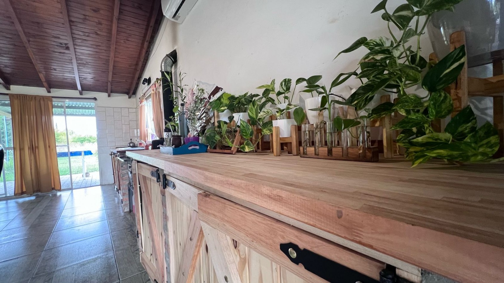  Casa + depto + galpon - VENTA - Punta del Indio K-1198