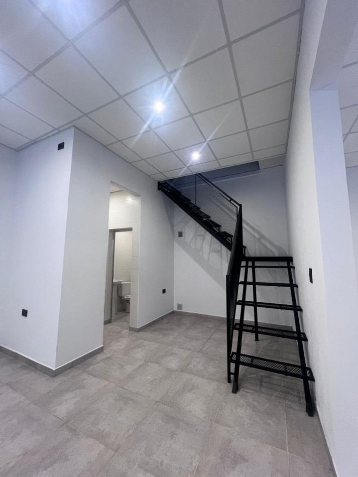 VENTA LOCAL 224m² A ESTRENAR VERONICA 