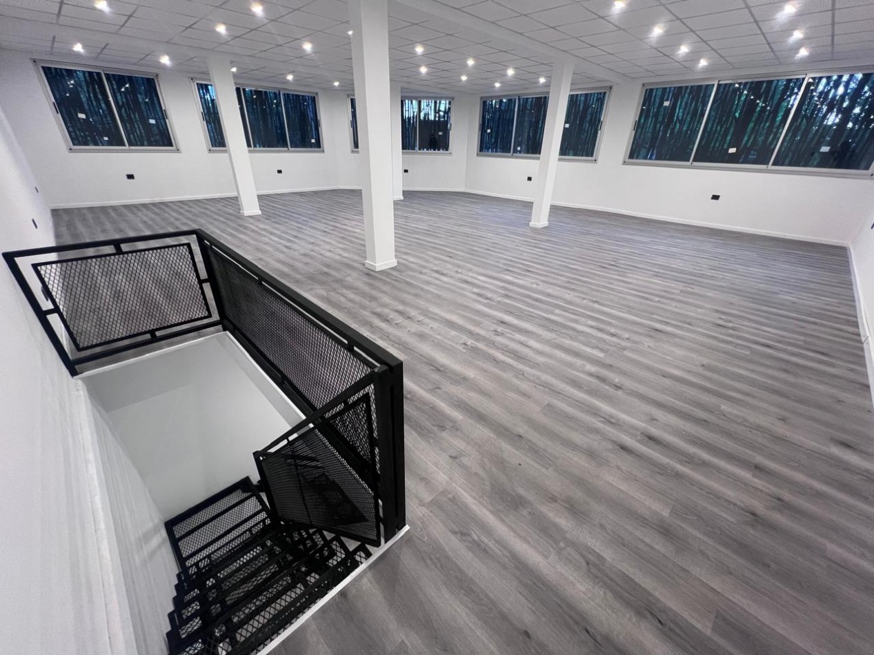 VENTA LOCAL 224m² A ESTRENAR VERONICA 