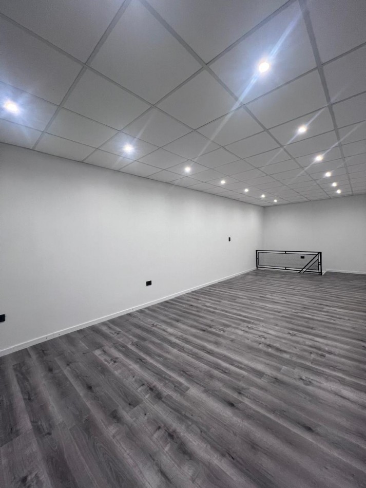 VENDE LOCAL A ESTRENAR 70M²