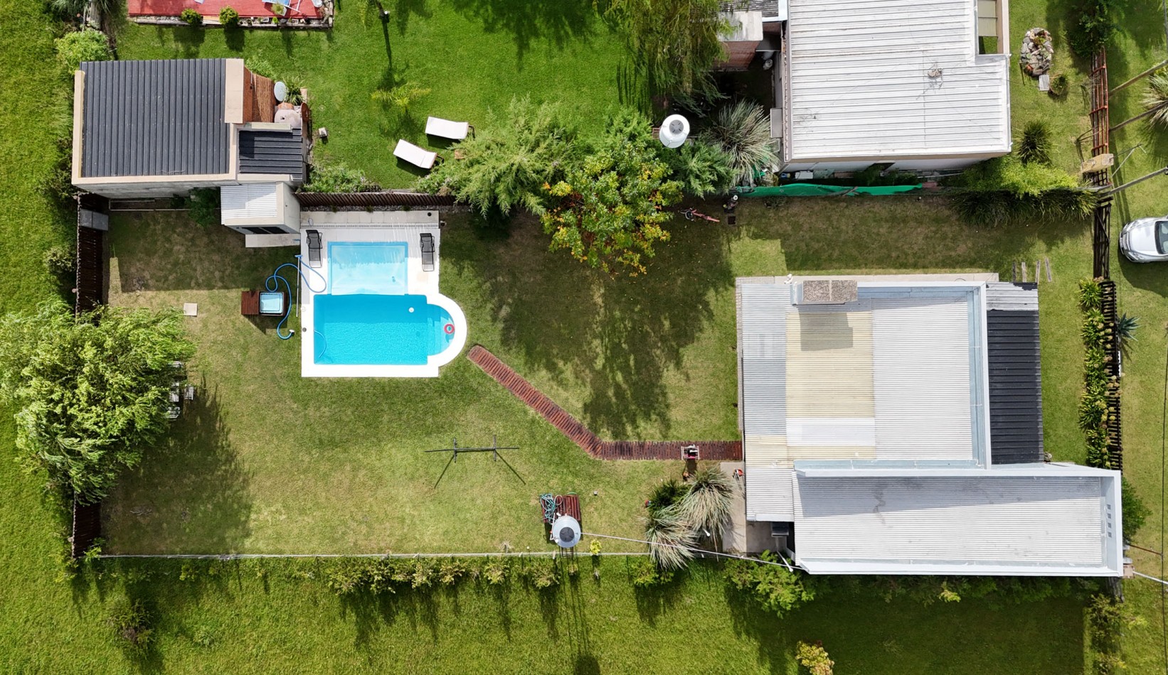 VENTA CASA VERONICA CON PISCINA K-1203