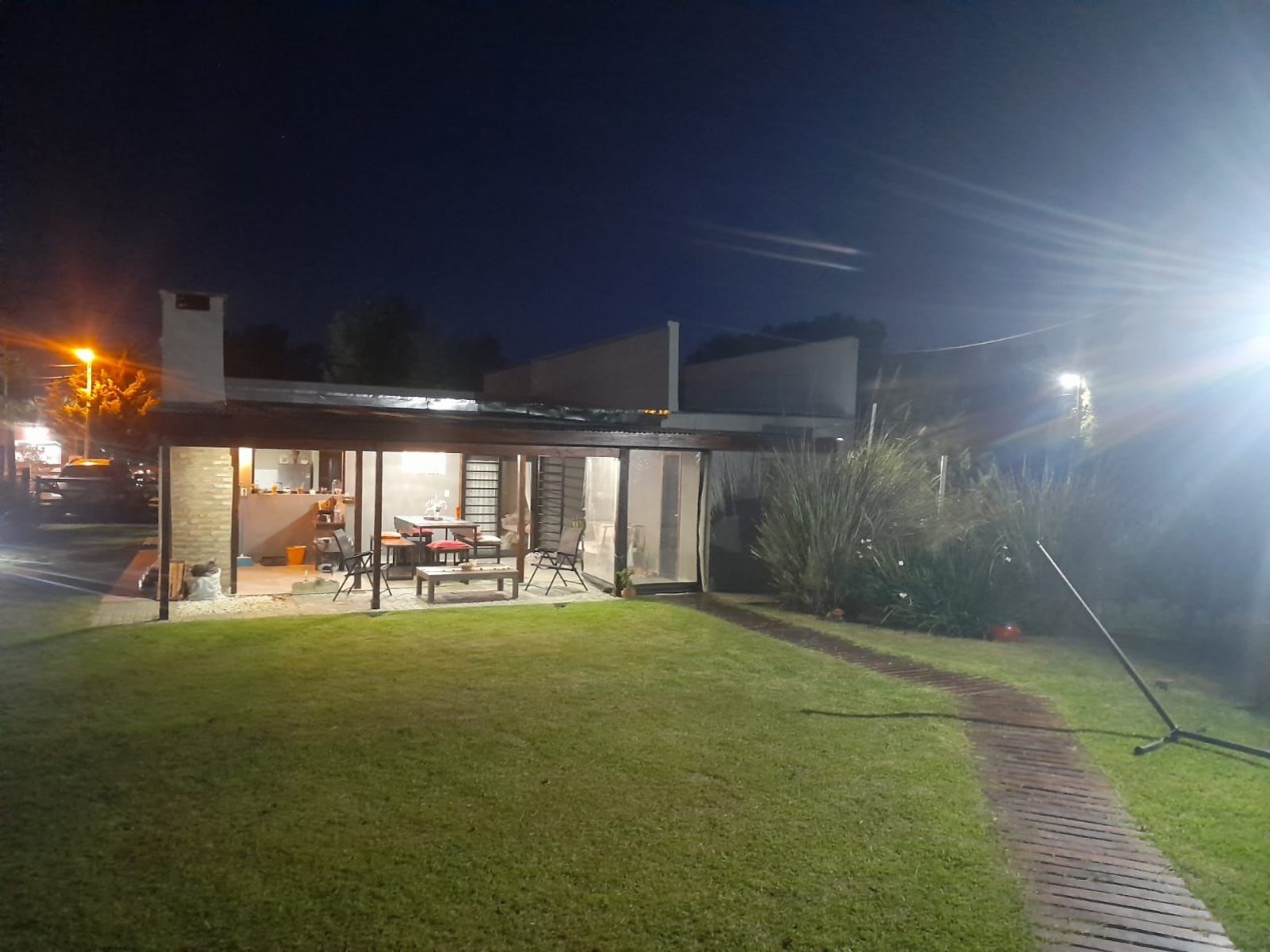 VENTA CASA VERONICA CON PISCINA K-1203