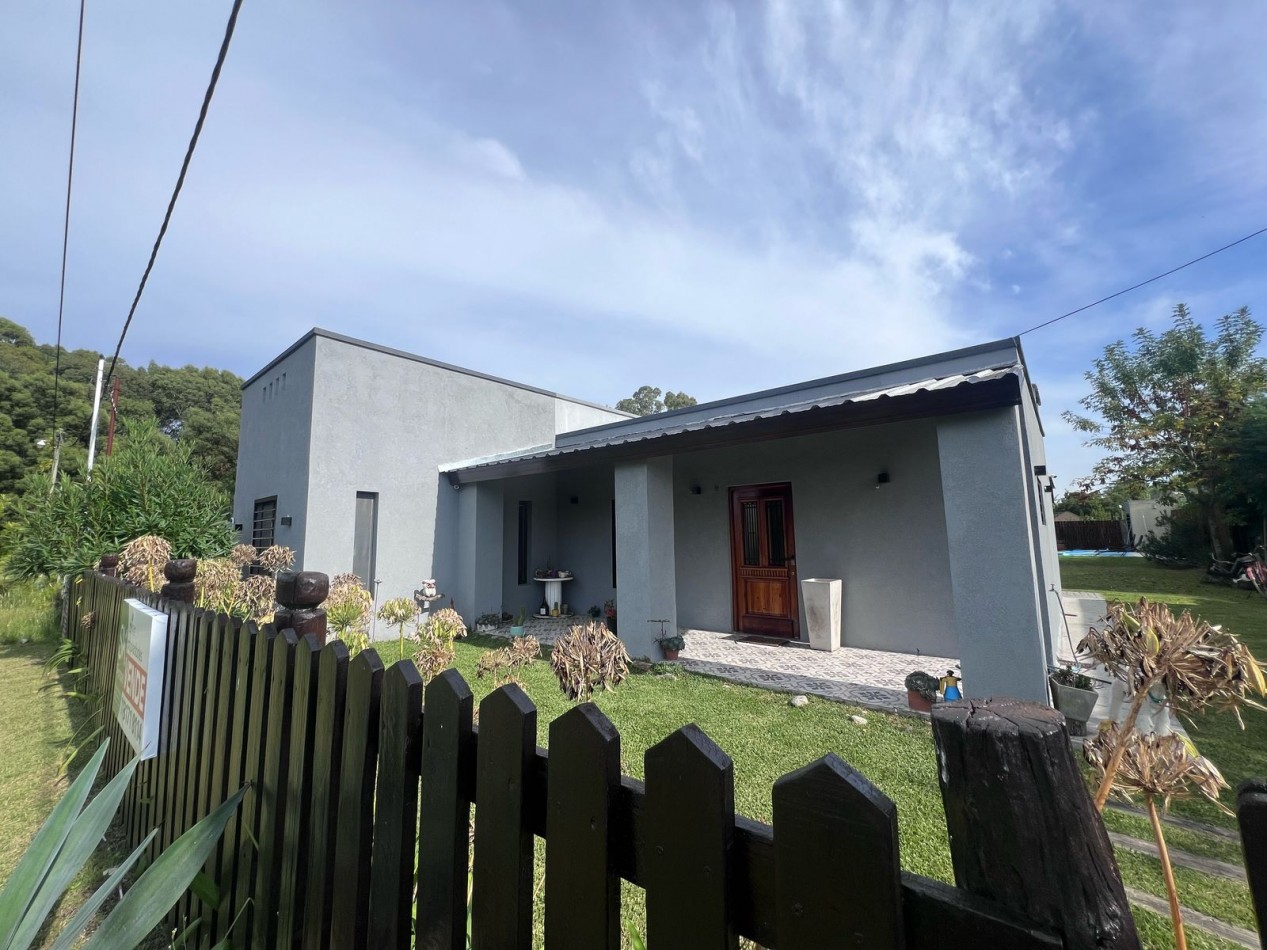 VENTA CASA VERONICA CON PISCINA K-1203