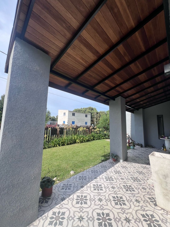 VENTA CASA VERONICA CON PISCINA K-1203