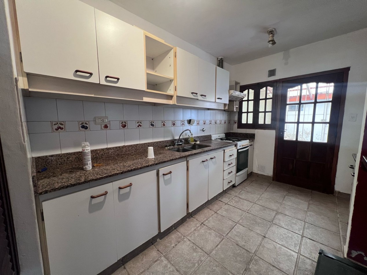 VENDE CASA VERONICA CENTRO K-1204