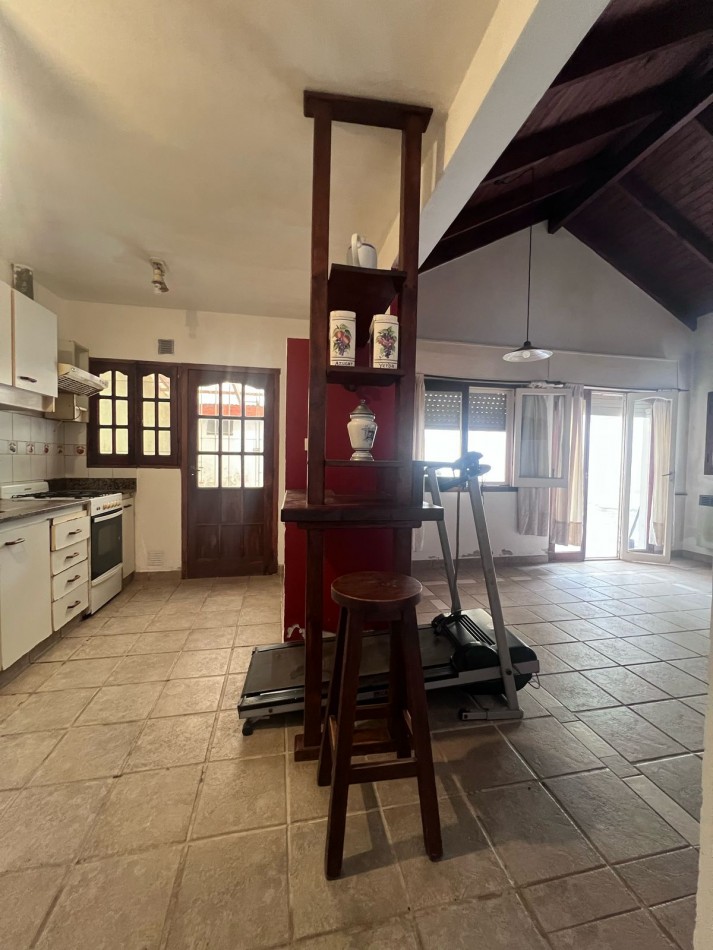 VENDE CASA VERONICA CENTRO K-1204