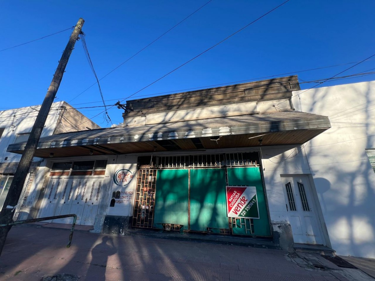 VENTA CASA  CON LOCAL VERONICA - PUNTA INDIO K-1212