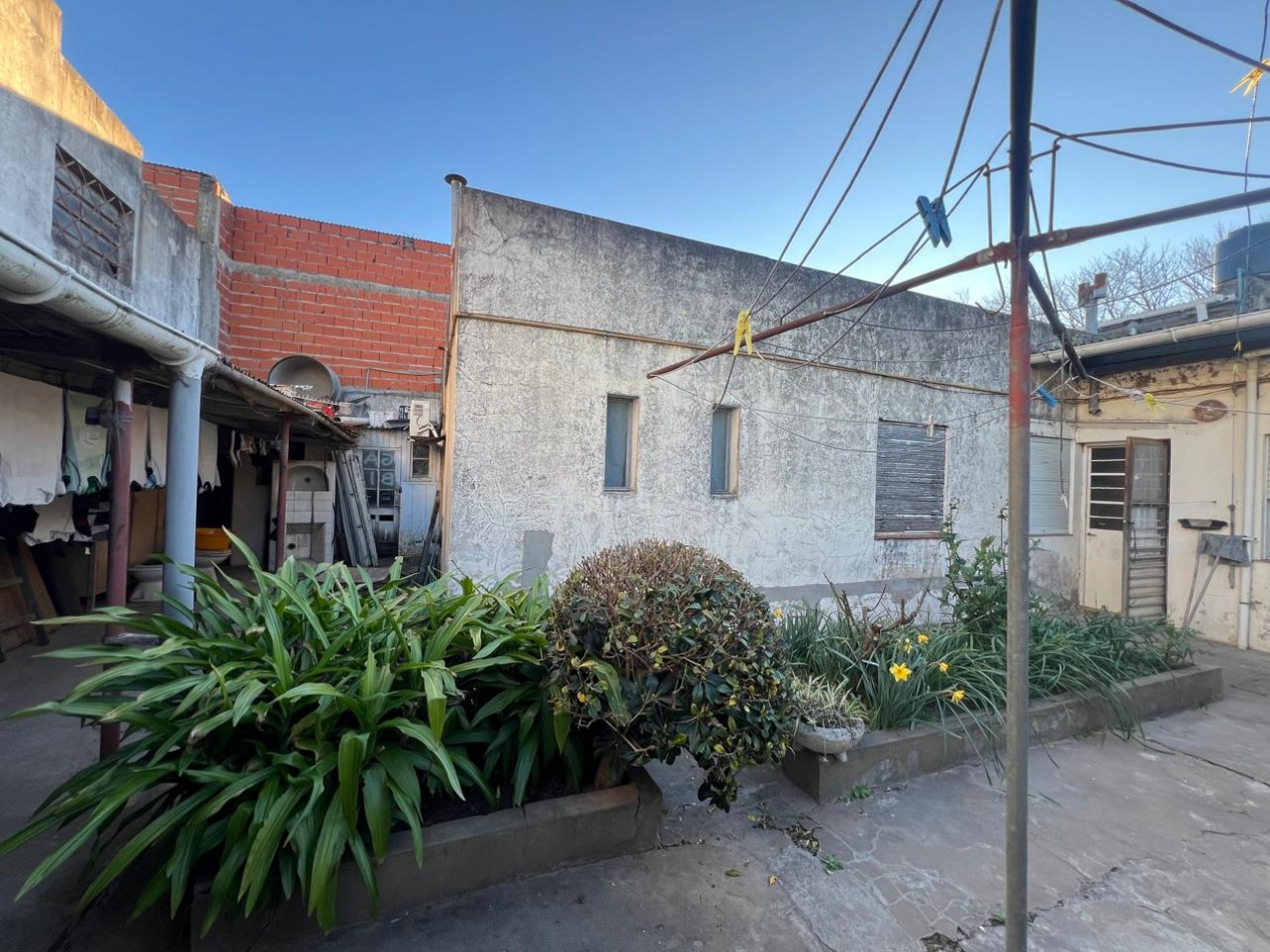 VENTA CASA  CON LOCAL VERONICA - PUNTA INDIO K-1212