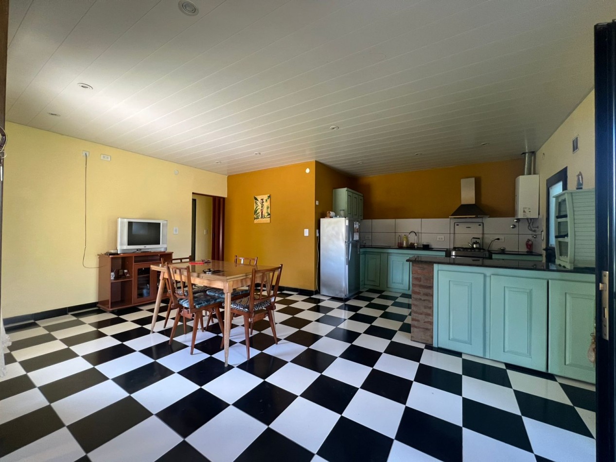 VENTA CASA 2 DORM APTA BANCO - VERONICA K-1213