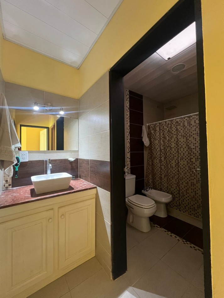 VENTA CASA 2 DORM APTA BANCO - VERONICA K-1213