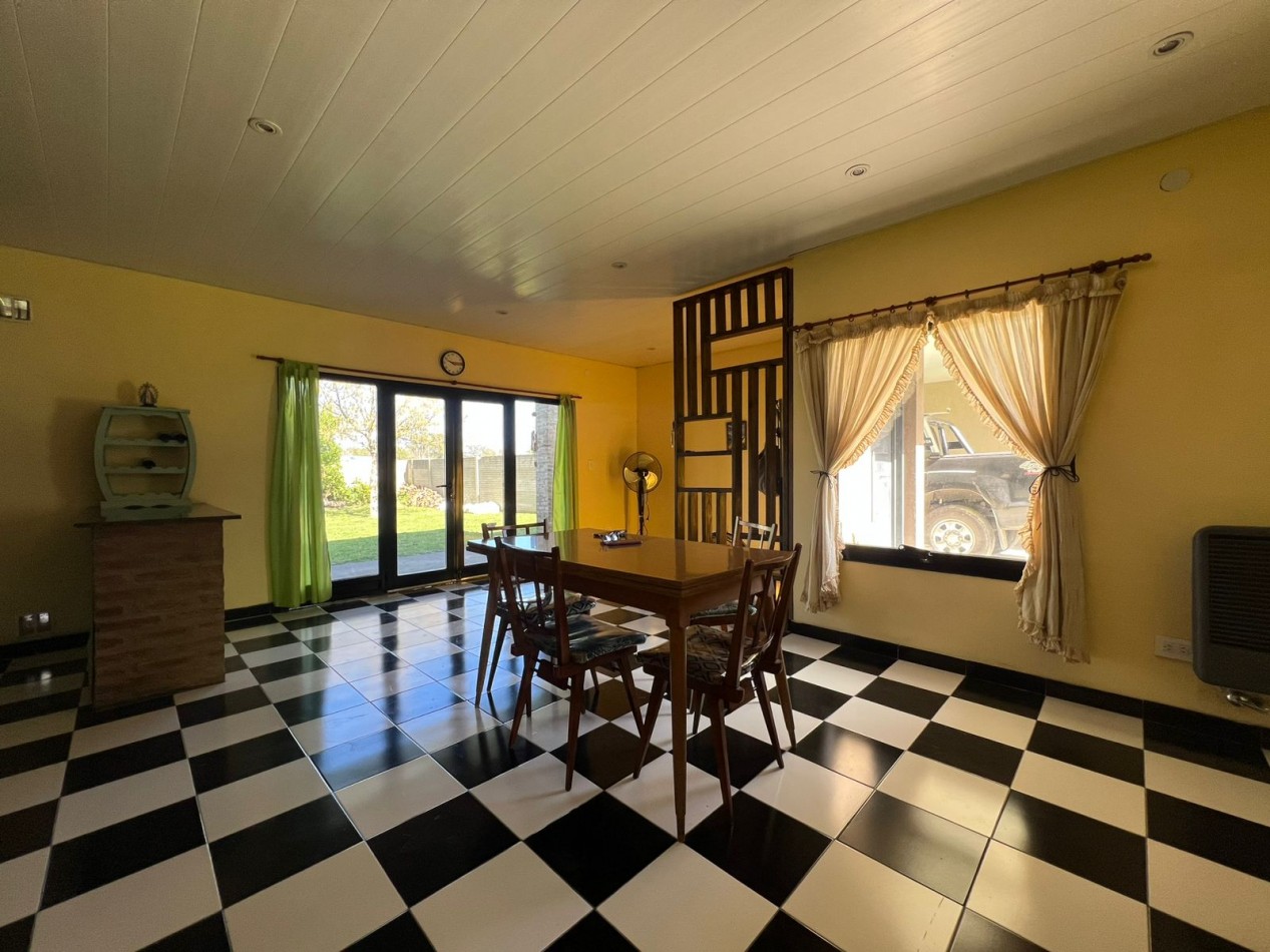 VENTA CASA 2 DORM APTA BANCO - VERONICA K-1213