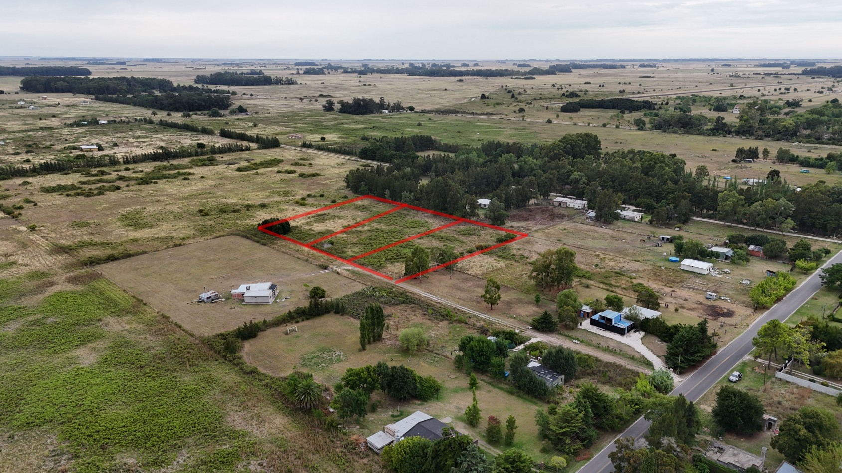 VENTA AMPLIOS LOTES VERONICA T-814