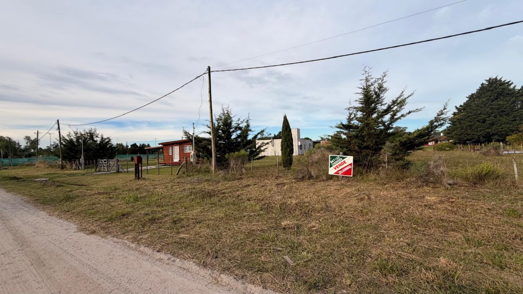 VENTA LOTE 700M² OPORTUNIDAD  - VERONICA - T-815