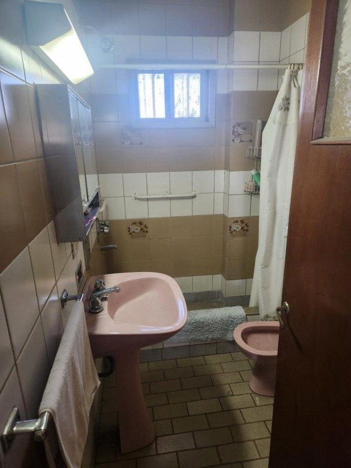 VENTA CASA + LOCAL - WILDE K-1221