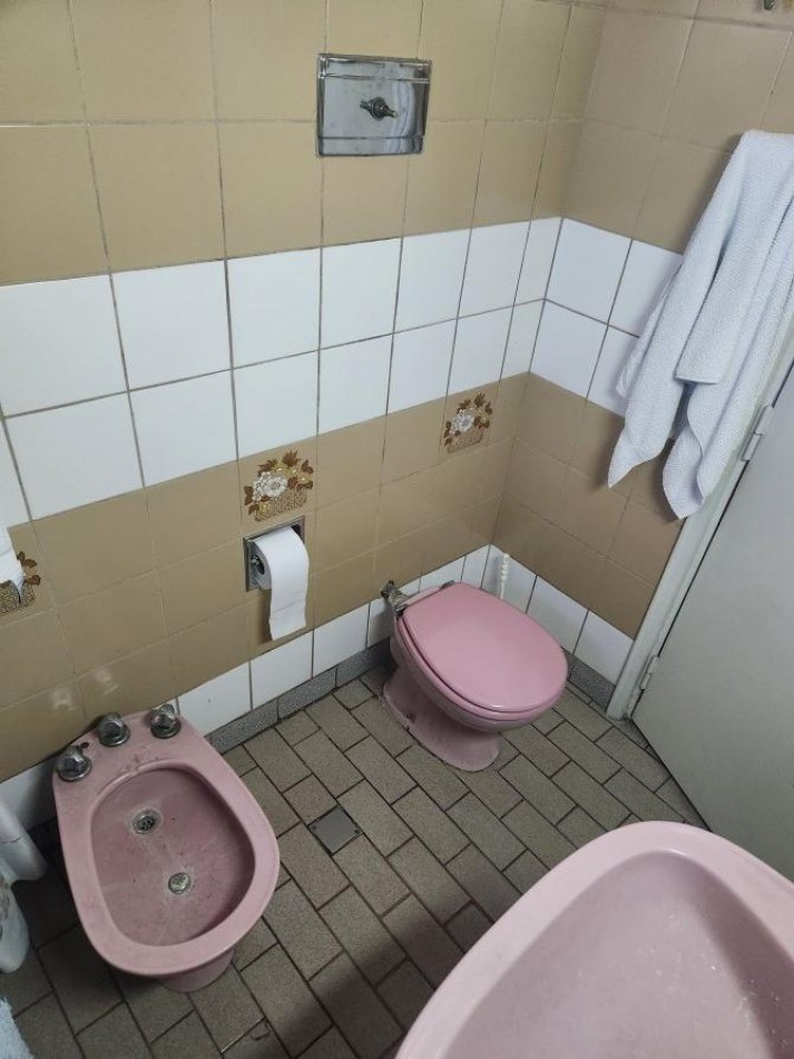 VENTA CASA + LOCAL - WILDE K-1221
