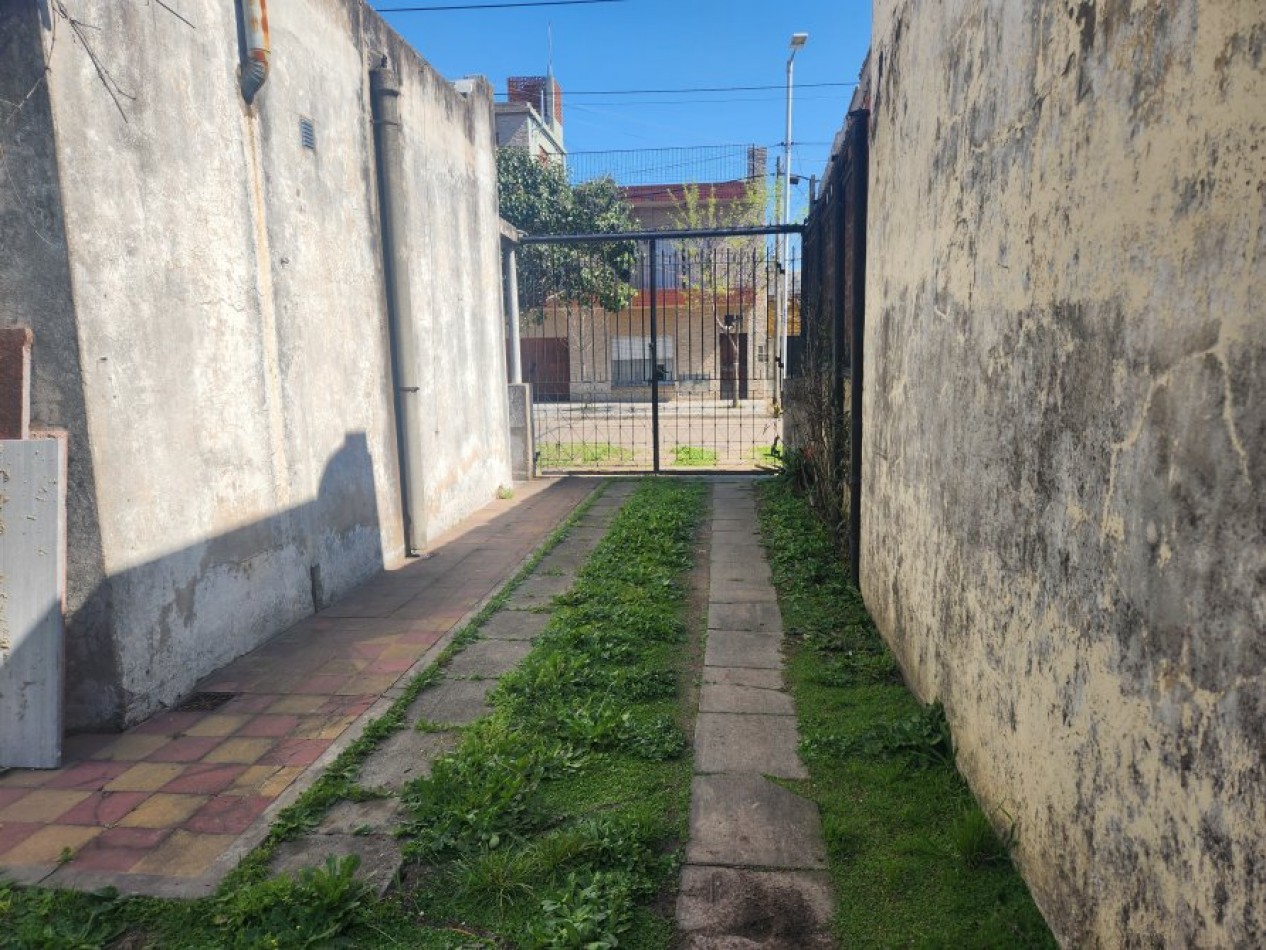 VENTA CASA + LOCAL - WILDE K-1221