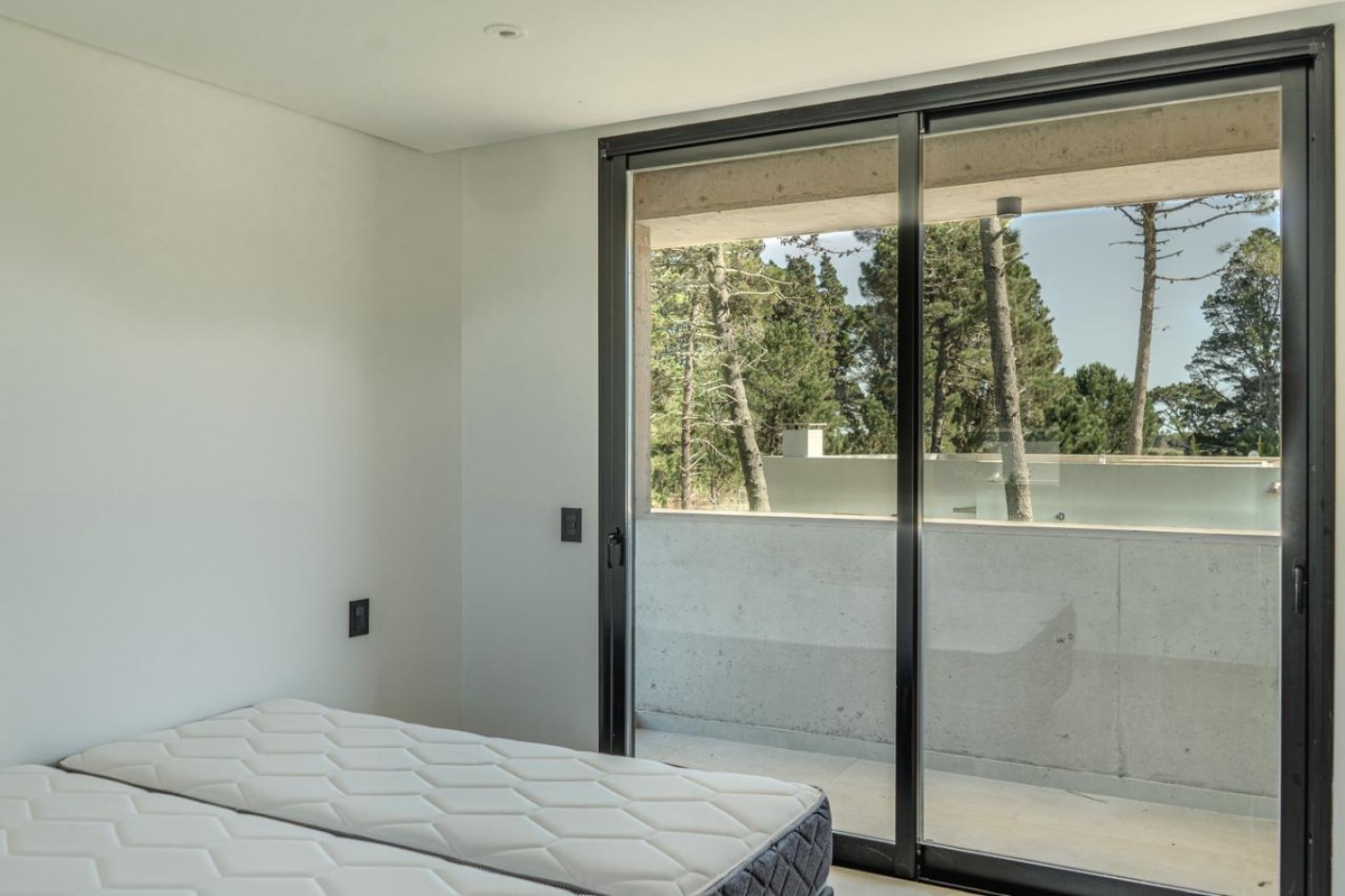 VENTA CASA PINAMAR - PIONEROS