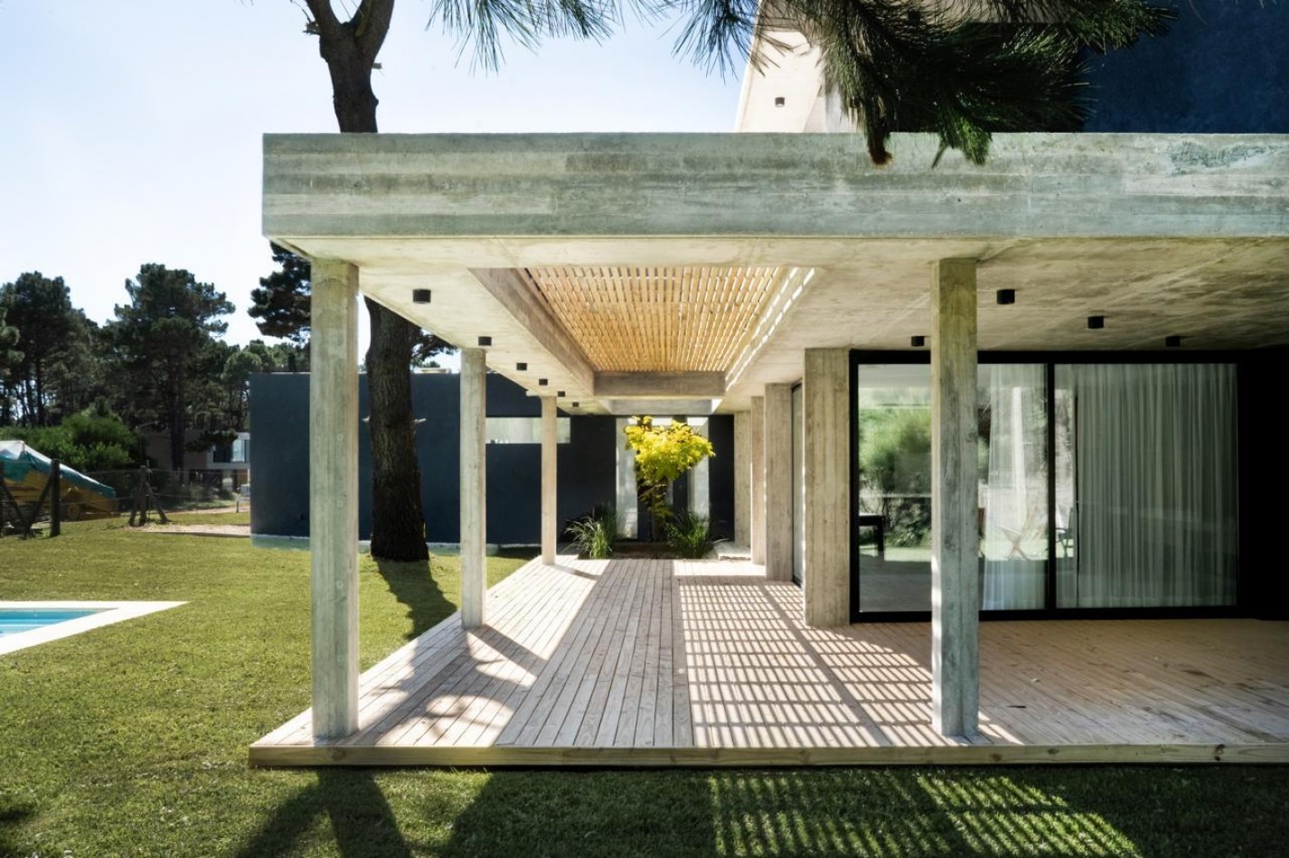VENTA CASA PINAMAR - PIONEROS