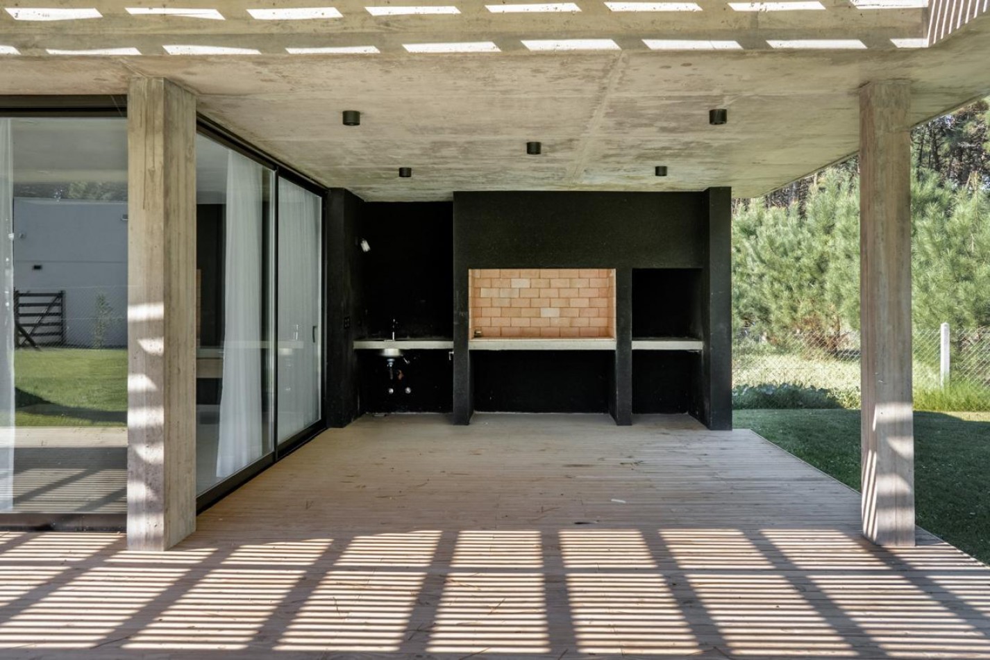 VENTA CASA PINAMAR - PIONEROS