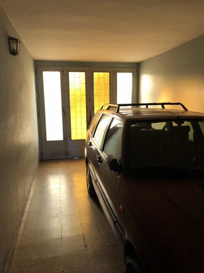 VENTA CASA CON LOCAL en Veronica K-1082