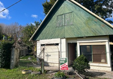 VENTA Retasada - Casa en Veronica sobre 2 lotes K-1188