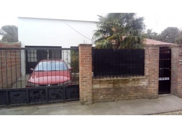 VENTA Casa Veronica con depto K-1097